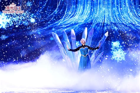 雪宝救冰雪女王小游戏视频