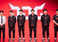 和胜决会师传奇杯的历史性对决