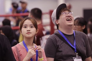 黄圣依与杨子，二人世界与八人群像的交织
